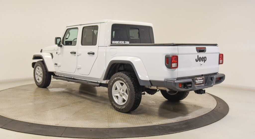 2022 Jeep Gladiator Sport Akron OH