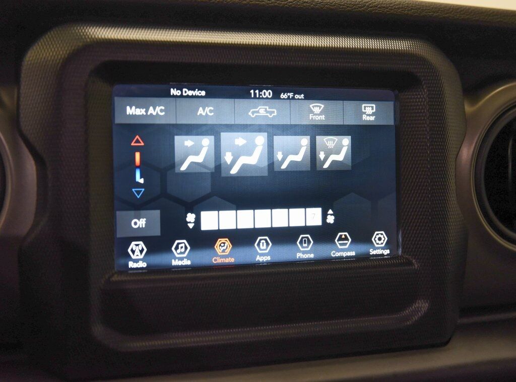 2022 Jeep Gladiator Sport Akron OH