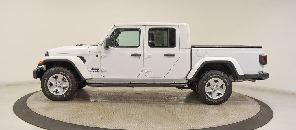 2022 Jeep Gladiator Sport Akron OH