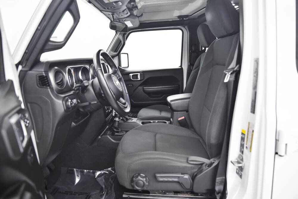 2022 Jeep Gladiator Sport Akron OH