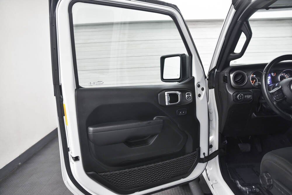 2022 Jeep Gladiator Sport Akron OH
