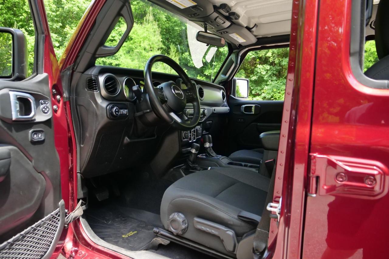 2022 Jeep Gladiator Sport S 4X4 / Diesel / Popular Equipment Package! Lincolnton NC