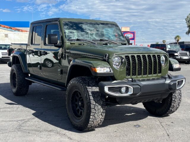 2022 Jeep Gladiator Sport S 4x4