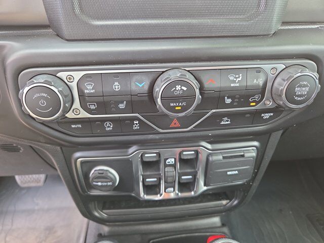 2022 Jeep Gladiator Sport S HAMBURG PA