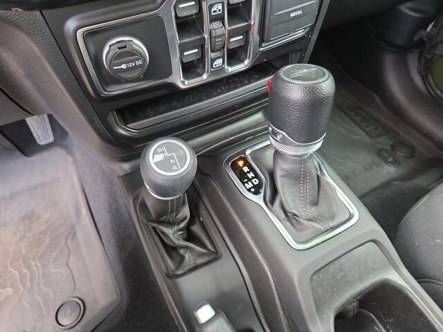 2022 Jeep Gladiator Sport S HAMBURG PA