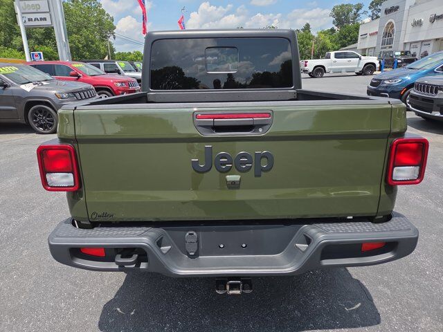 2022 Jeep Gladiator Sport S HAMBURG PA