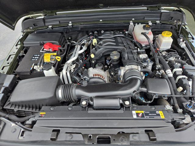 2022 Jeep Gladiator Sport S HAMBURG PA