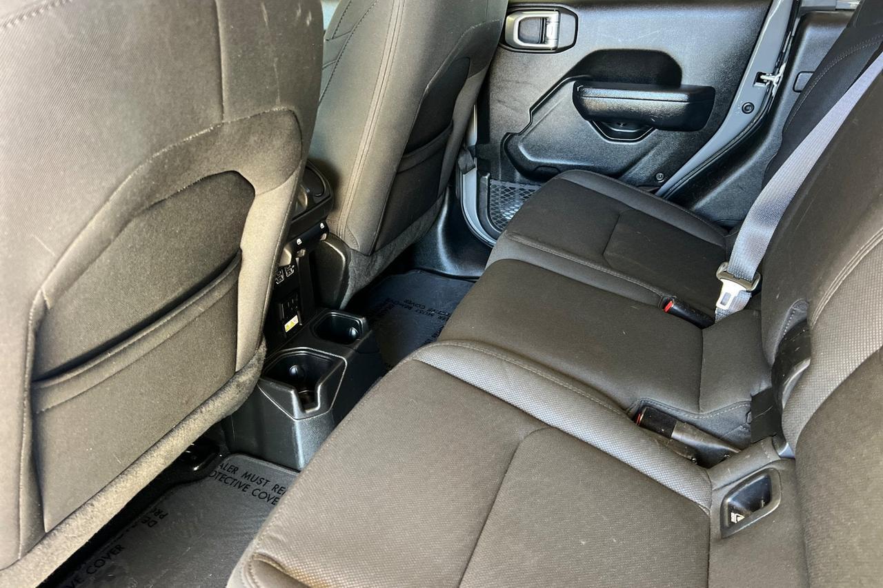 2022 Jeep Gladiator Sport S Roseville CA