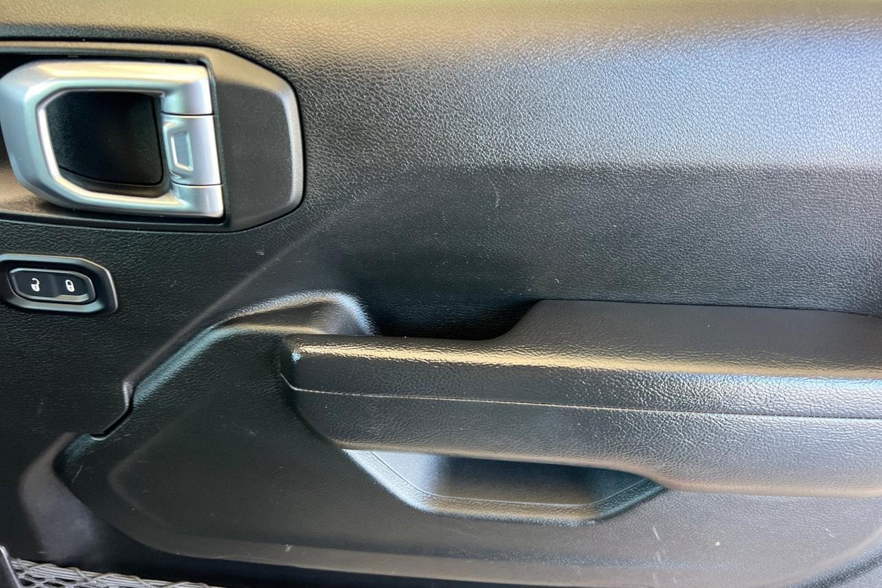 2022 Jeep Gladiator Sport S Roseville CA