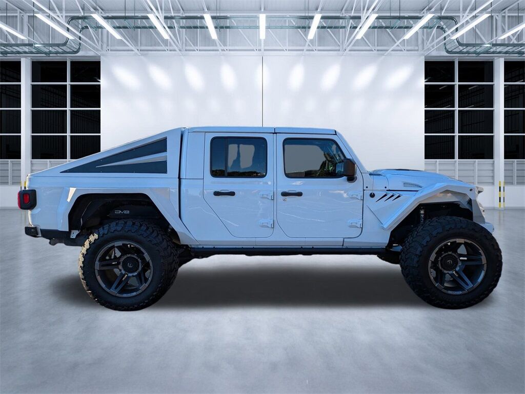2022 Jeep Gladiator Sport