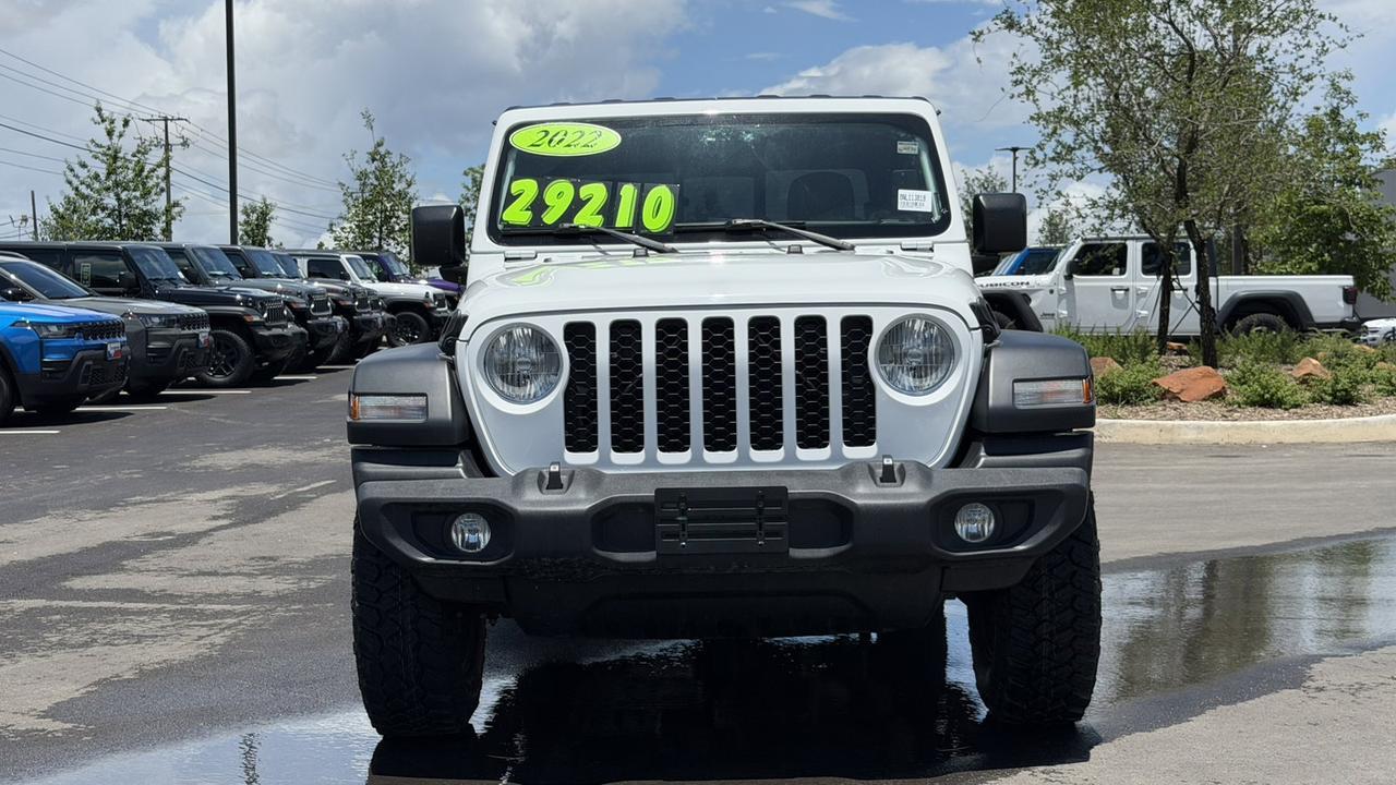 2022 Jeep Gladiator Sport