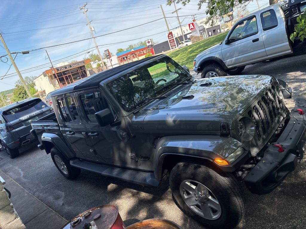 2022 Jeep Gladiator Sport