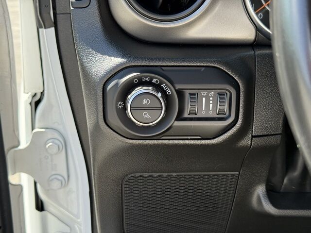 2022 Jeep Gladiator Willys Crestwood KY