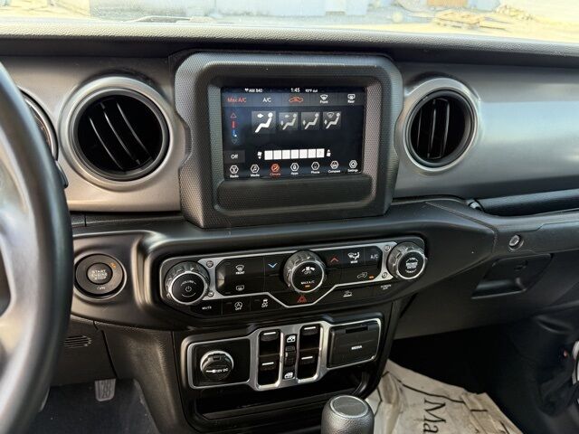 2022 Jeep Gladiator Willys Crestwood KY