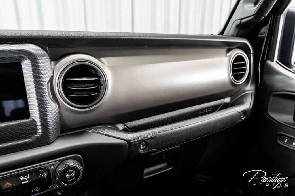 2022 Jeep Gladiator Willys North Miami Beach FL