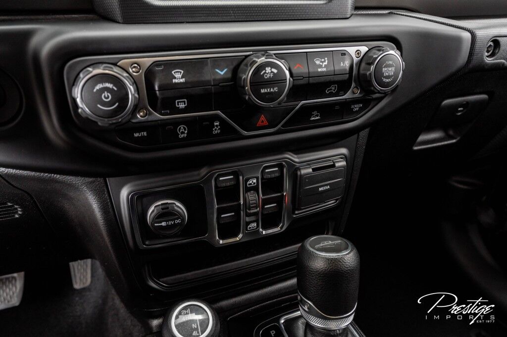 2022 Jeep Gladiator Willys North Miami Beach FL