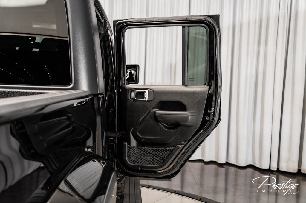 2022 Jeep Gladiator Willys North Miami Beach FL