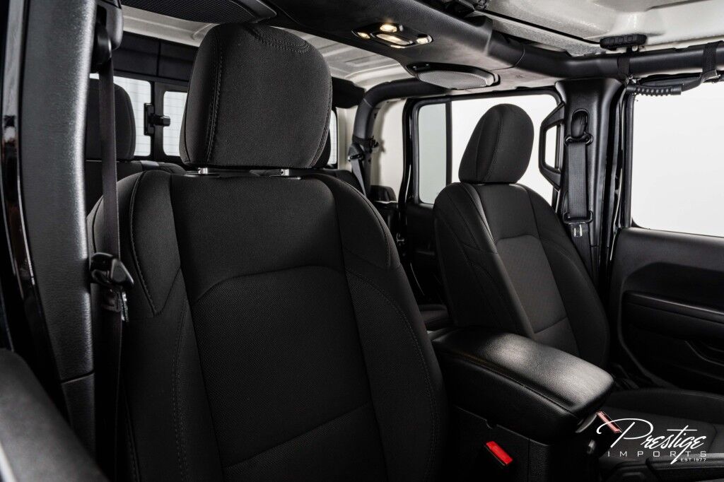 2022 Jeep Gladiator Willys North Miami Beach FL