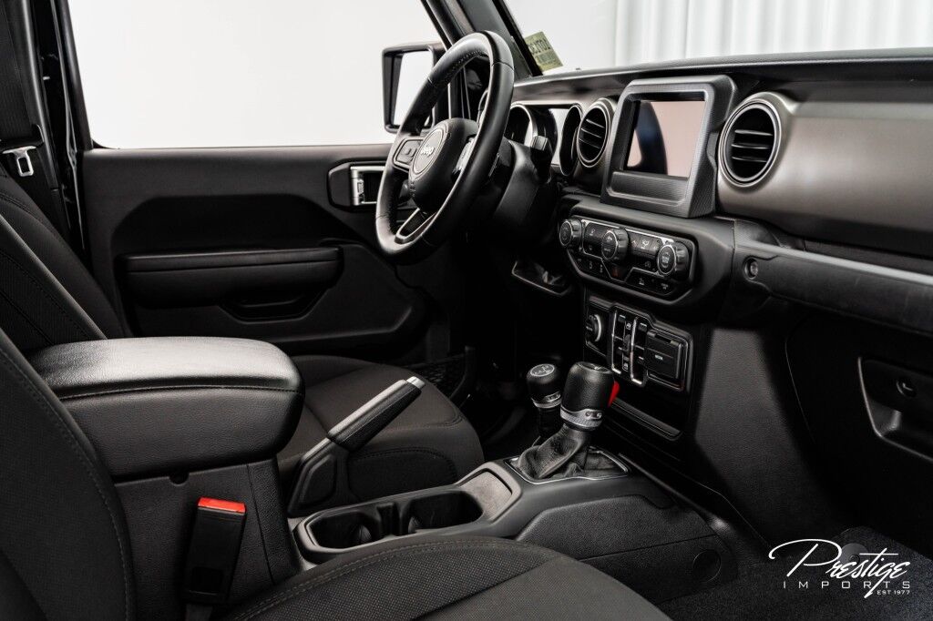 2022 Jeep Gladiator Willys North Miami Beach FL