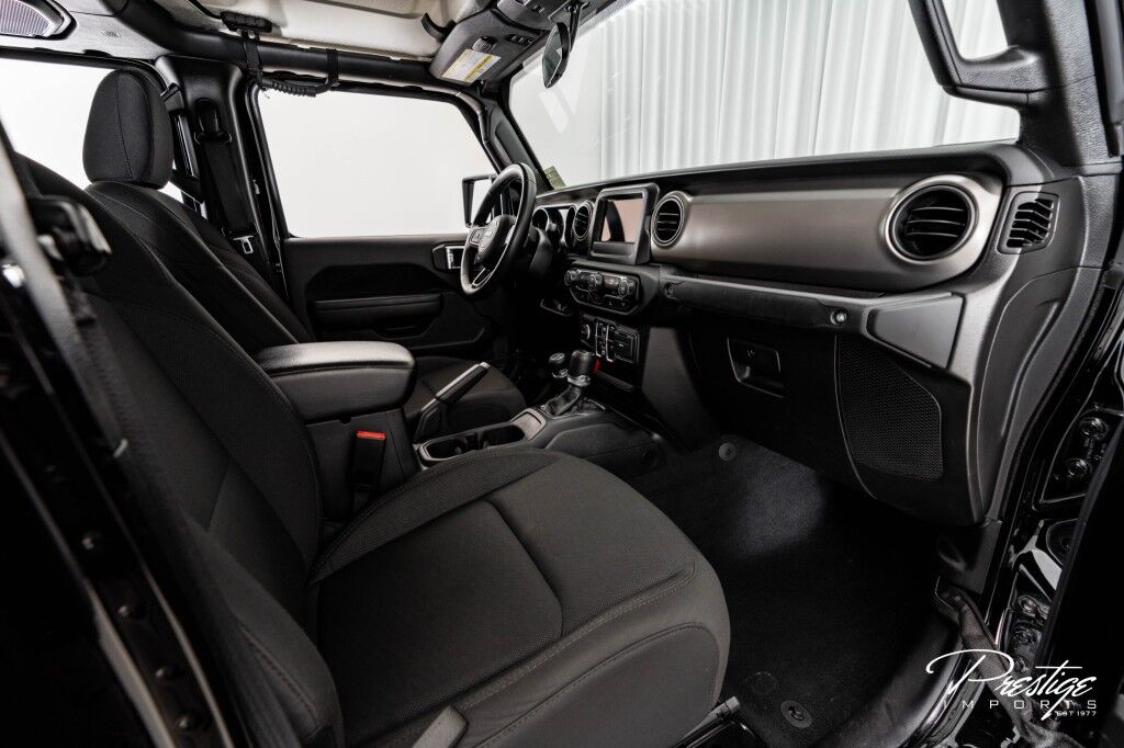 2022 Jeep Gladiator Willys North Miami Beach FL