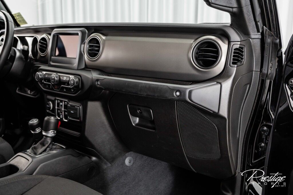 2022 Jeep Gladiator Willys North Miami Beach FL