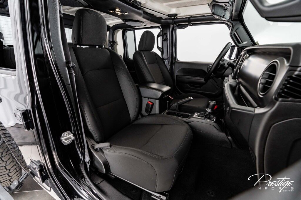 2022 Jeep Gladiator Willys North Miami Beach FL