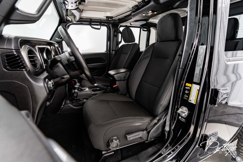 2022 Jeep Gladiator Willys North Miami Beach FL