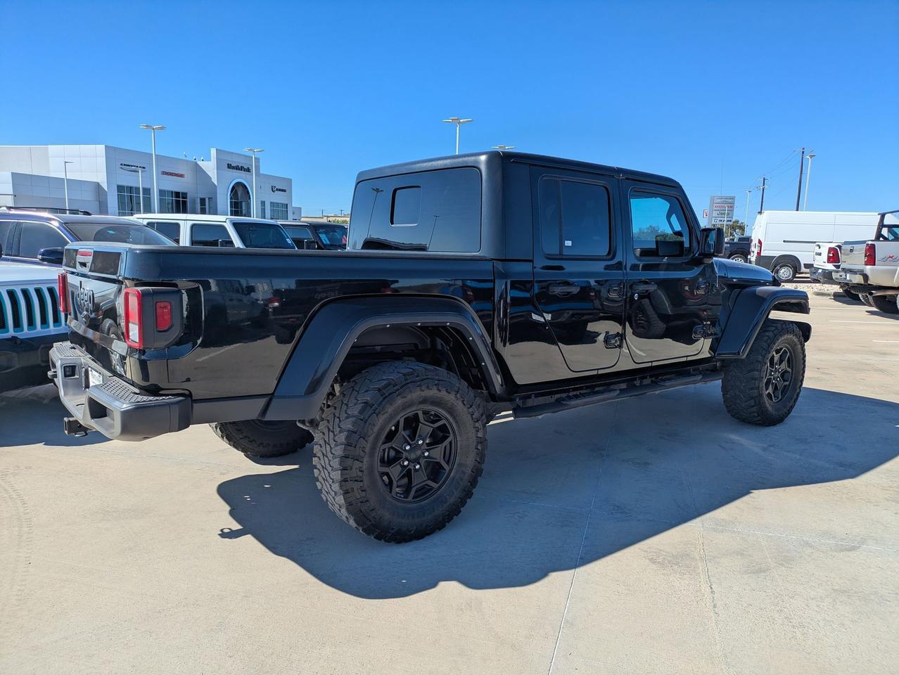 2022 Jeep Gladiator Willys