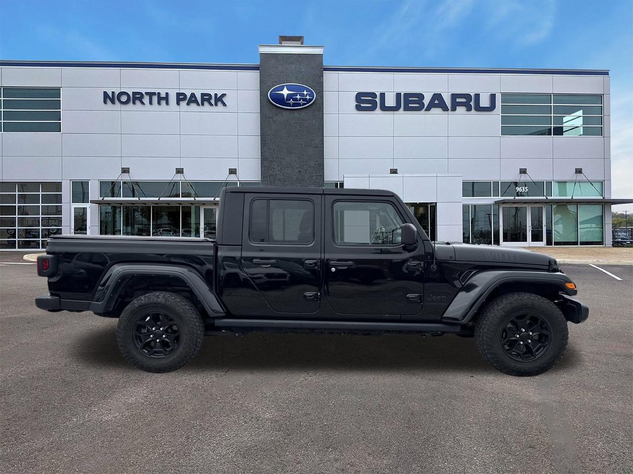 2022 Jeep Gladiator Willys