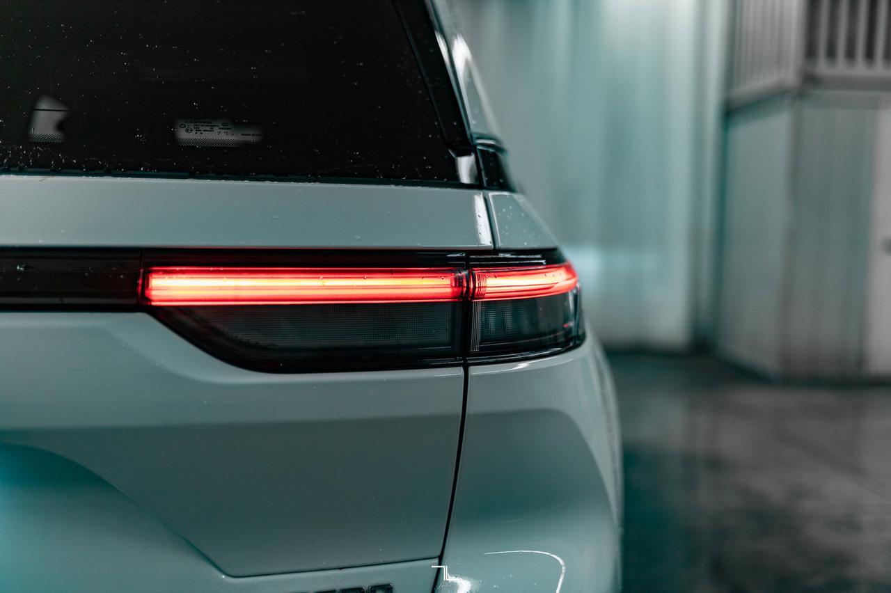 2022 Jeep Grand Cherokee 4x4 Laredo Roof BCam Red Deer AB