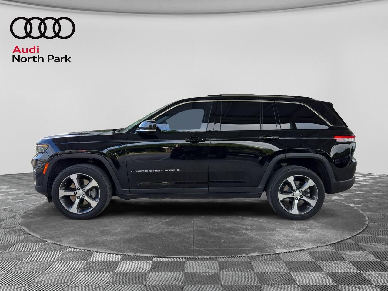 2022 Jeep Grand Cherokee 4xe BASE