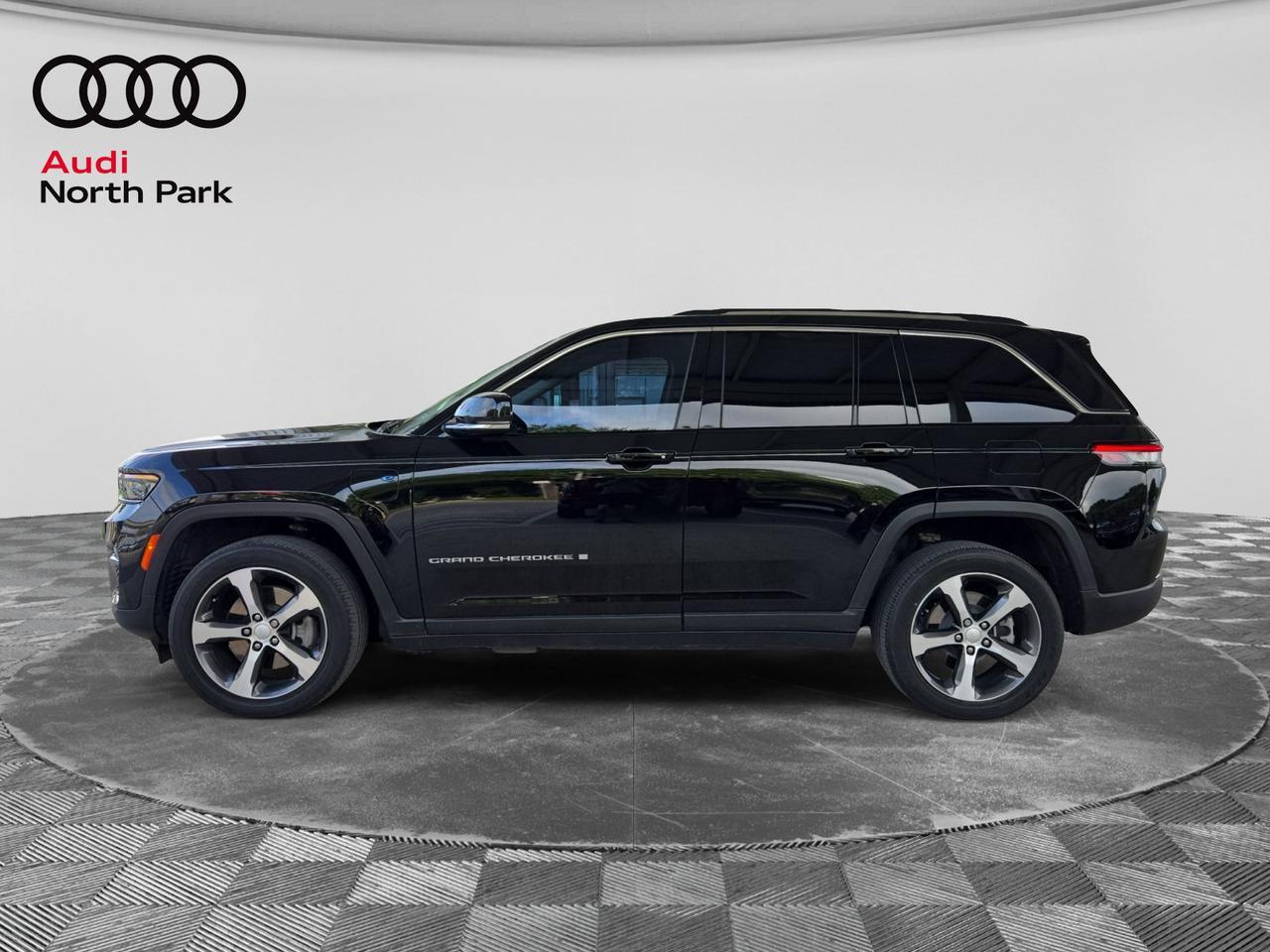 2022 Jeep Grand Cherokee 4xe BASE