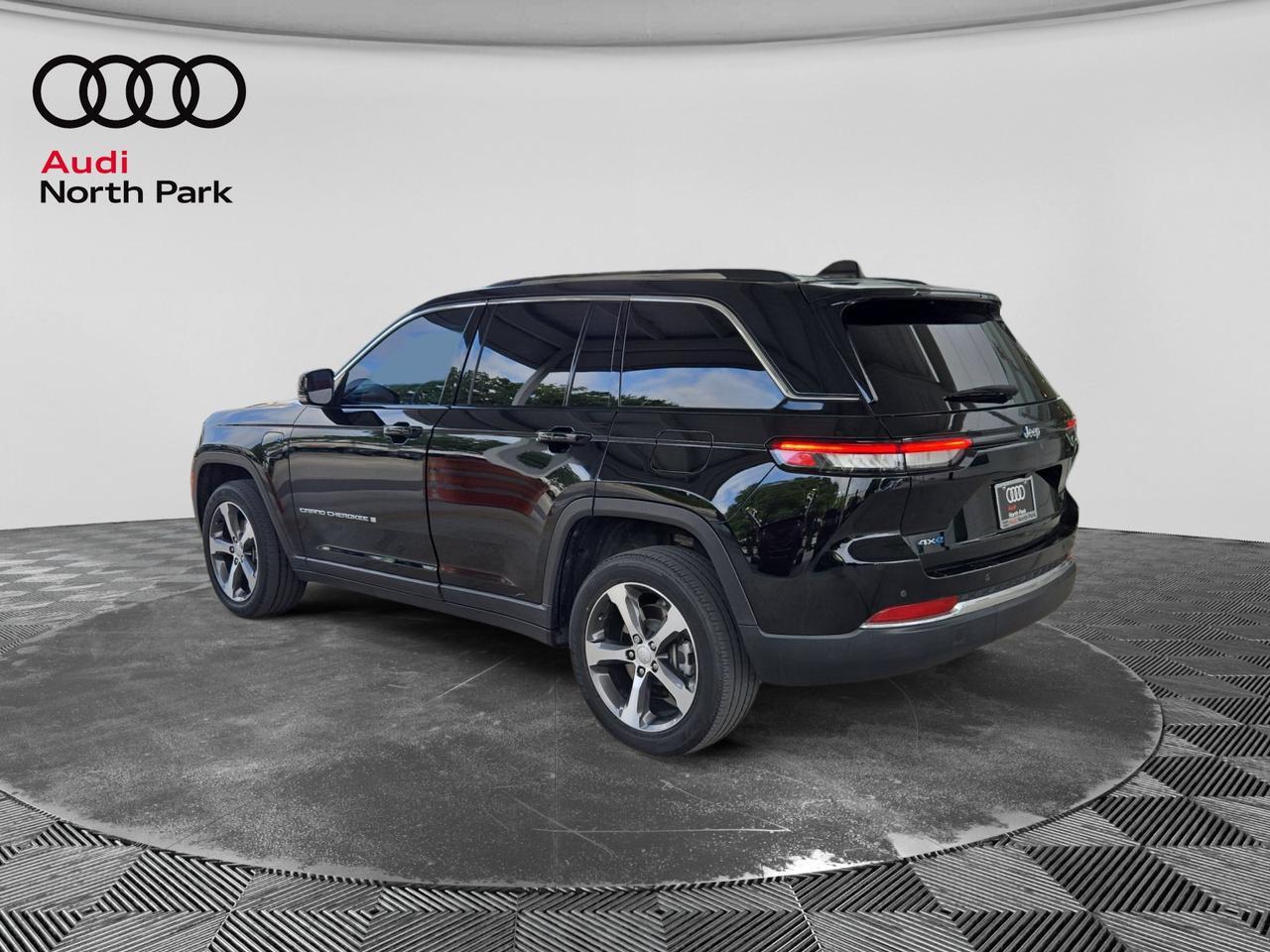 2022 Jeep Grand Cherokee 4xe BASE