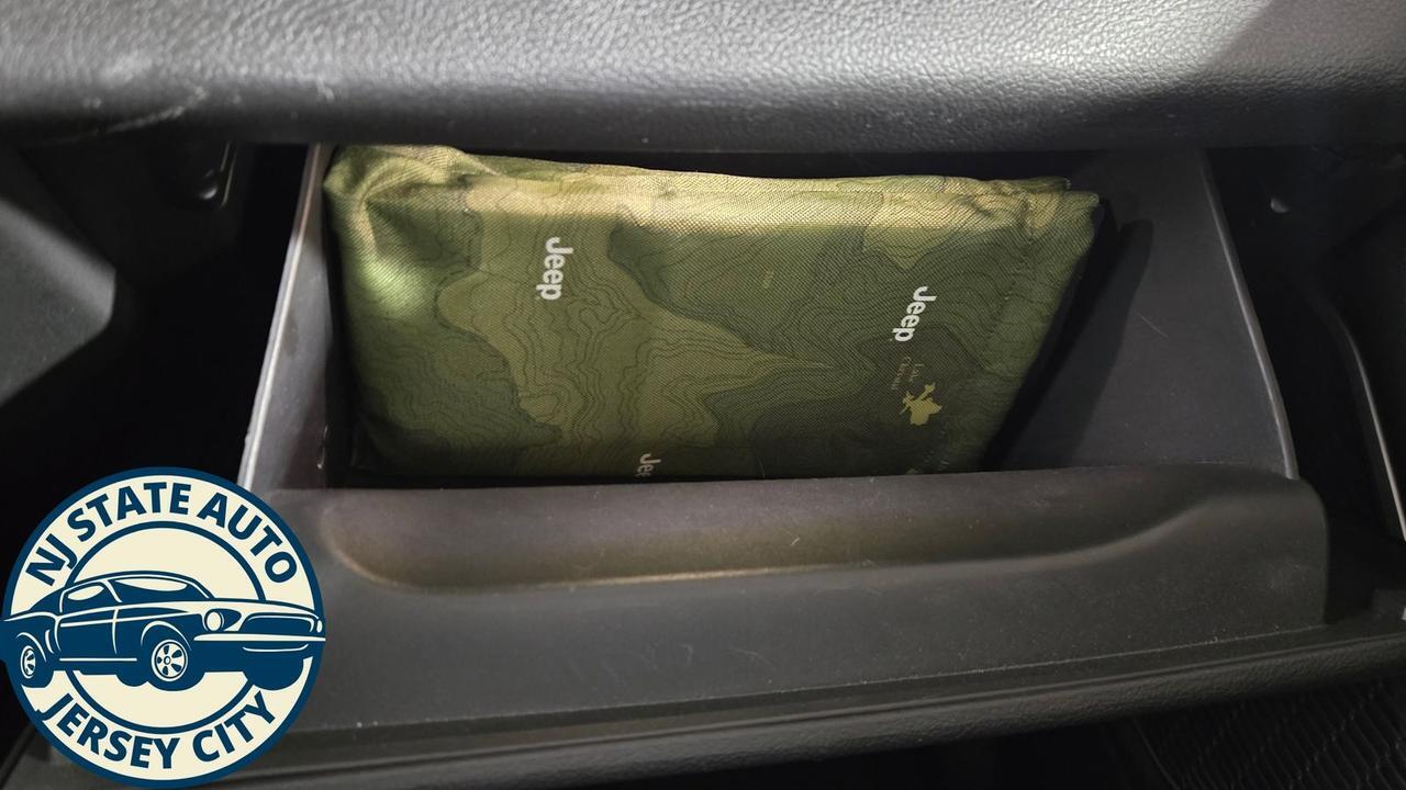 2022 Jeep Grand Cherokee 4xe Jersey City NJ