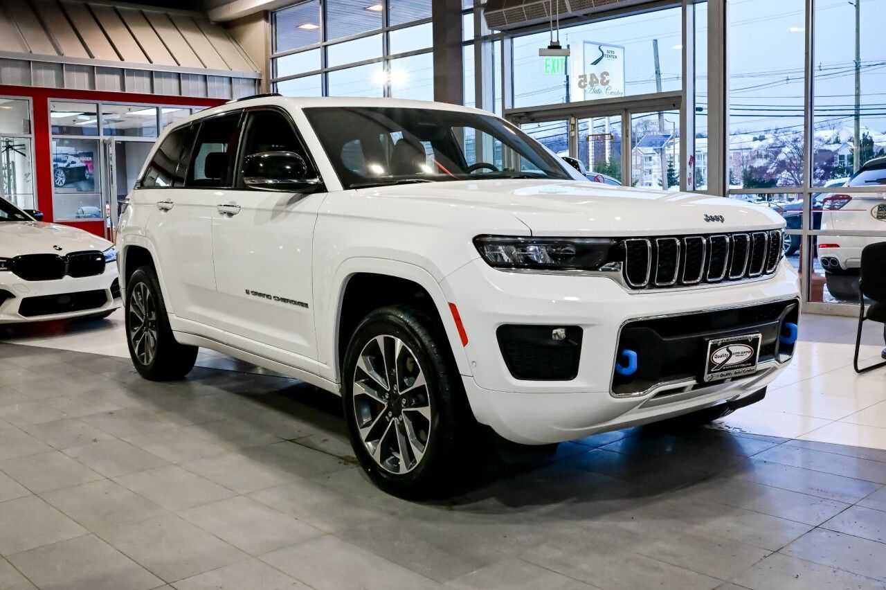 2022 Jeep Grand Cherokee 4xe Overland