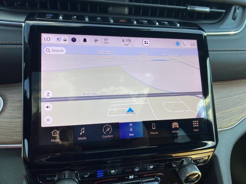 2022 Jeep Grand Cherokee 4xe Summit Bristol  PA