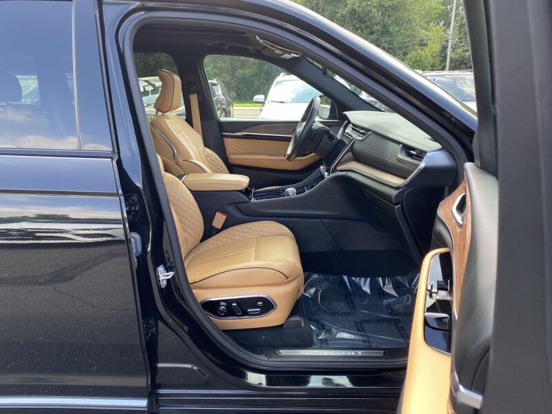 2022 Jeep Grand Cherokee 4xe Summit Bristol  PA