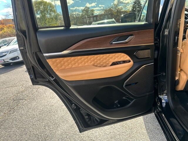 2022 Jeep Grand Cherokee 4xe Summit Worcester MA