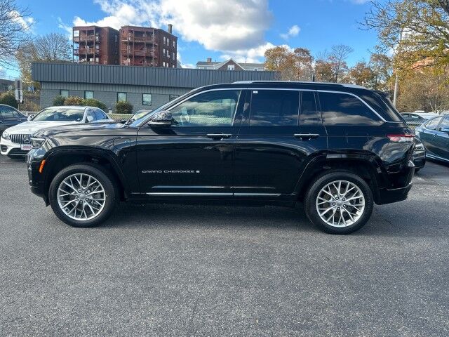 2022 Jeep Grand Cherokee 4xe Summit Worcester MA