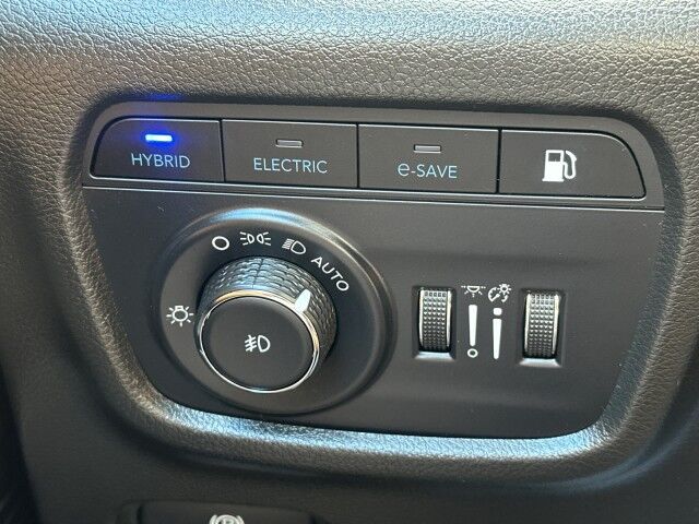 2022 Jeep Grand Cherokee 4xe Summit Worcester MA