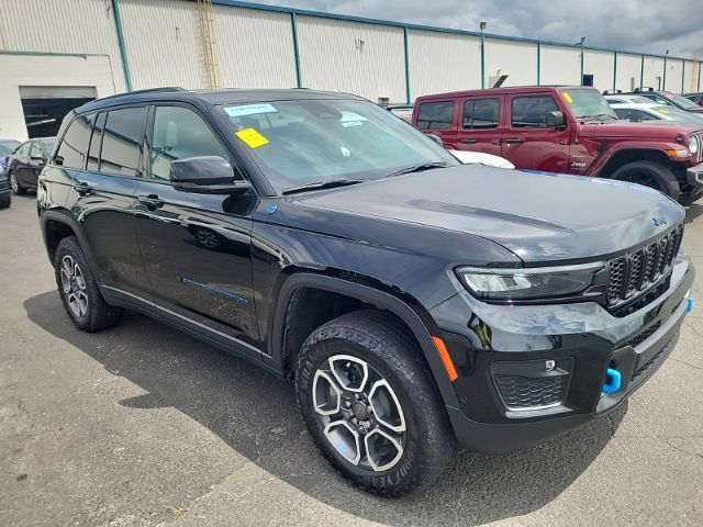 2022 Jeep Grand Cherokee 4xe Trailhawk 4x4