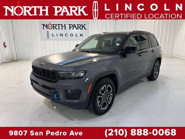 2022 Jeep Grand Cherokee 4xe Trailhawk