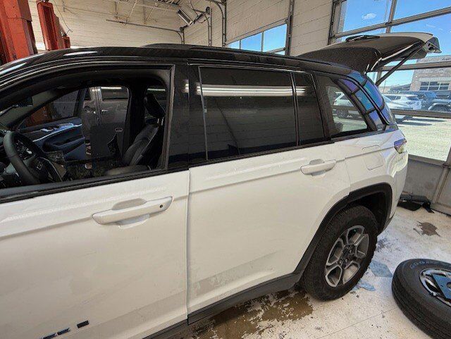 2022 Jeep Grand Cherokee 4xe Trailhawk