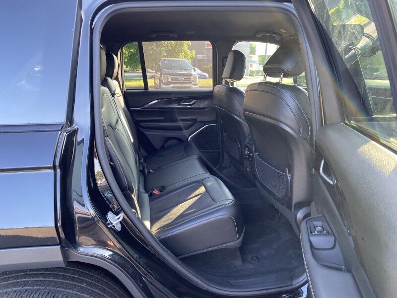 2022 Jeep Grand Cherokee Altitude Bristol  PA