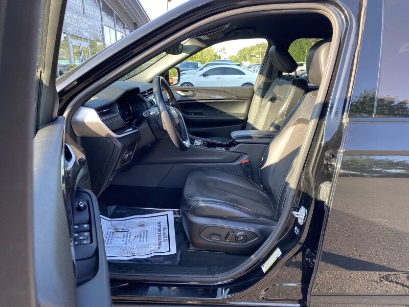 2022 Jeep Grand Cherokee Altitude Bristol  PA