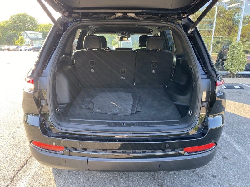 2022 Jeep Grand Cherokee Altitude Bristol  PA
