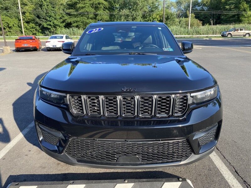 2022 Jeep Grand Cherokee Altitude Bristol  PA