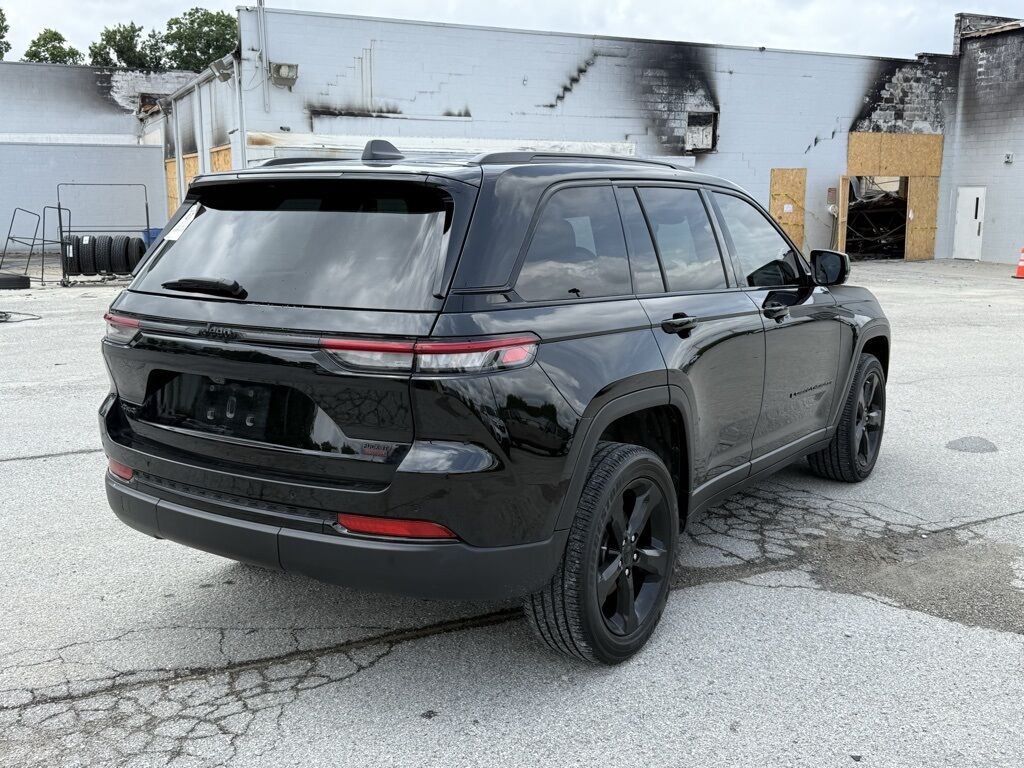 2022 Jeep Grand Cherokee Altitude Crestwood KY
