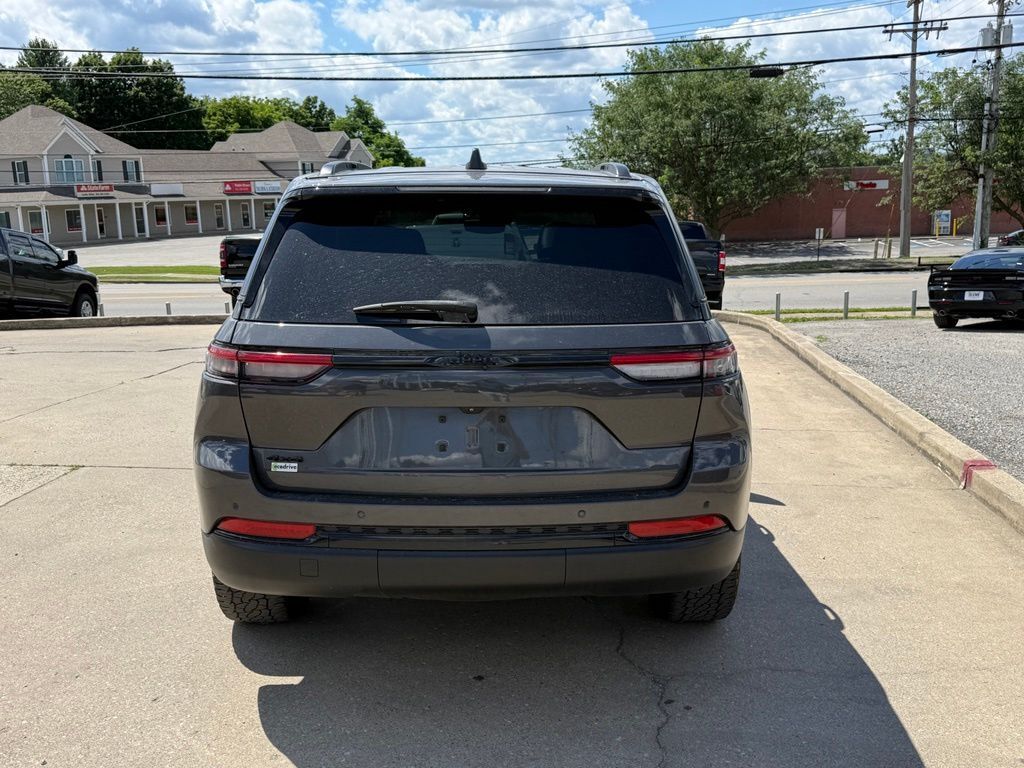 2022 Jeep Grand Cherokee Altitude Crestwood KY