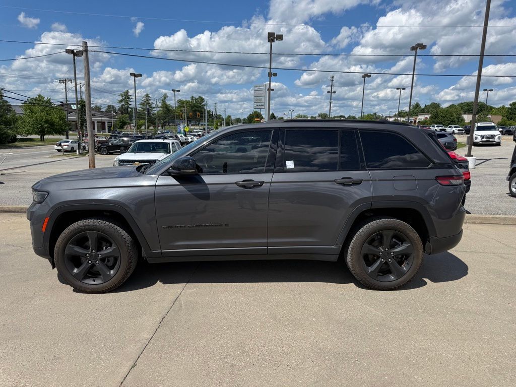 2022 Jeep Grand Cherokee Altitude Crestwood KY